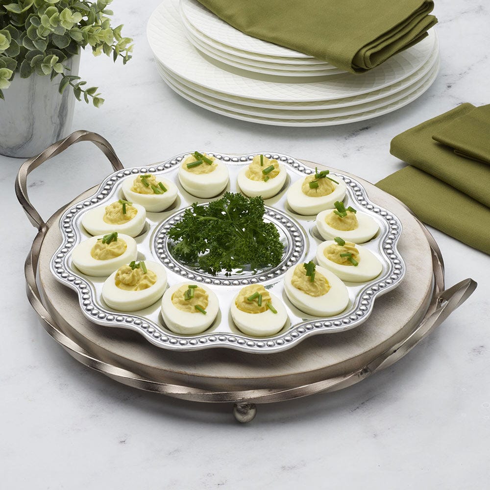 http://www.mikasa.com/cdn/shop/products/flutes-pearls-egg-tray_272550_2.jpg?v=1656685434